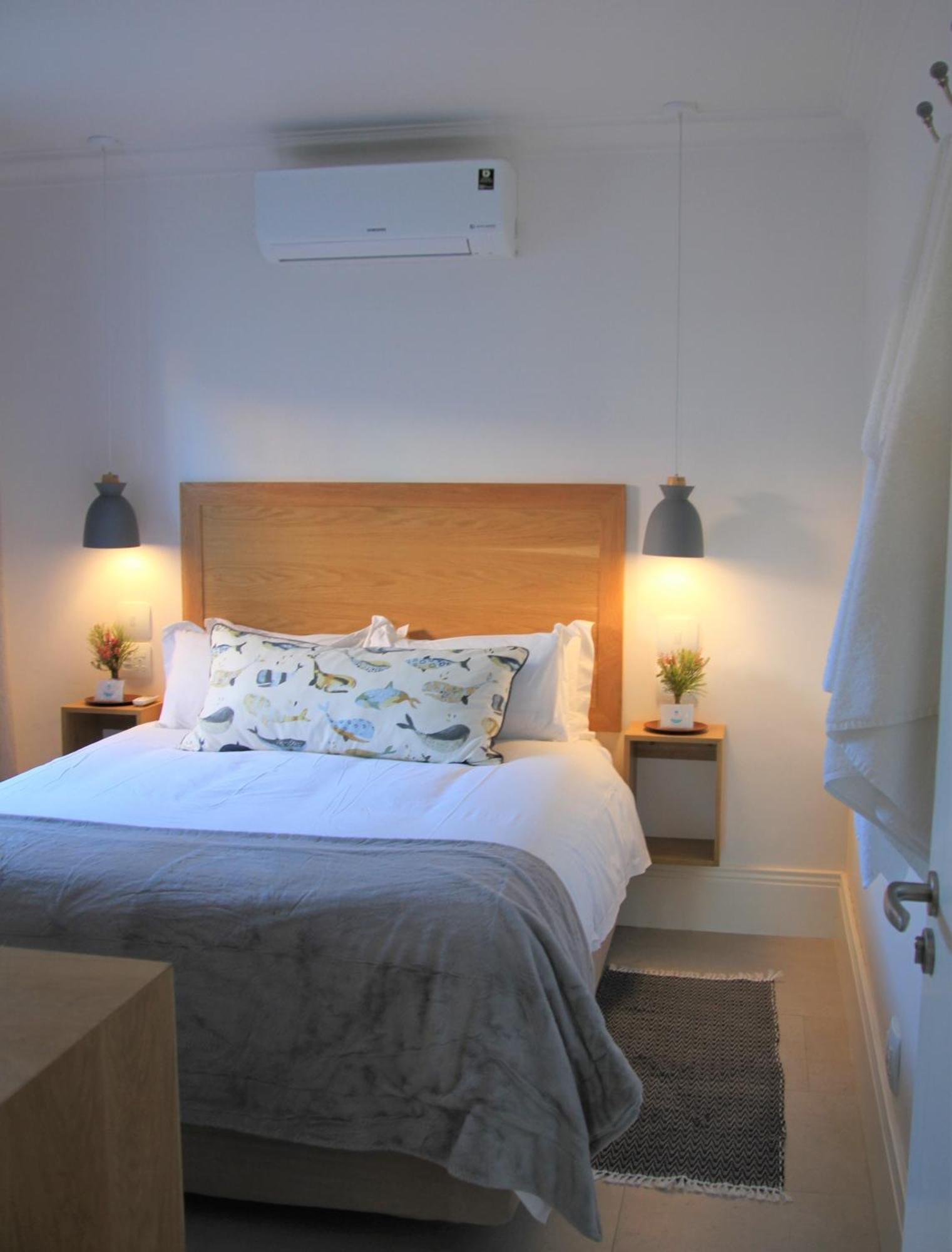 Oceans Guest House & Luxurious Apartments Struisbaai Exterior photo